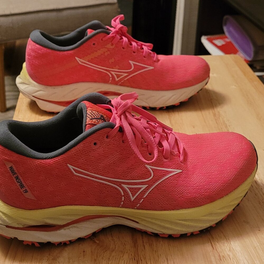 Mizuno wave inspire 19 7.5 EUC pink
